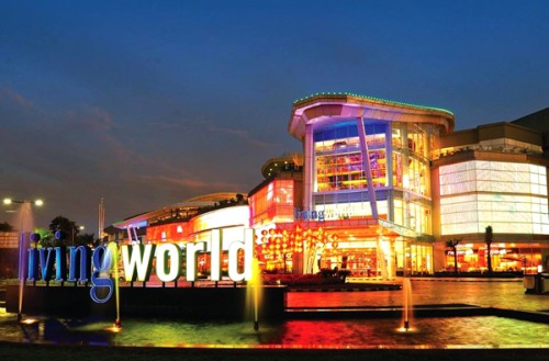 Living World Alam Sutra merupakan pusat perbelanjaan yang terletak di Jl. Alam Sutera Boulevard No.21, Kecamatan Serpong Utara, Kota Tanggerang Selatan. Pusat p...