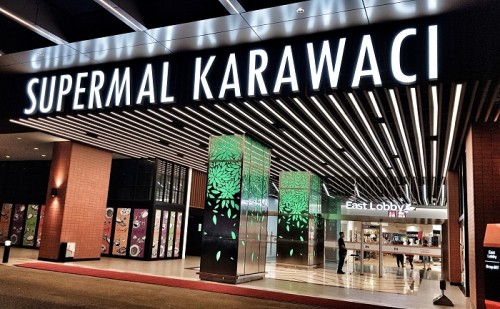 Supermall Karawaci 2 merupakan salah satu pusat perbelanjaan yang terletak di Jl. Boulevard Diponegoro No. 105, Kelapa Dua, Tangerang, Banten. Supermall Karawac...