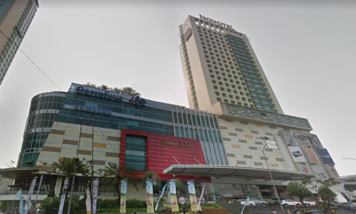 Tangcity Mall merupakan salah satu pusat perbelanjaan yang terletak di Jl. Jenderal Sudirman No. 1, Tangerang, Banten. Tangcity Mall berdiri pada tahun 2011 dib...