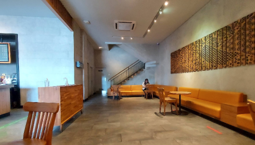 Starbucks Pamulang, Stand Alone Retail | We provide Indonesia infrastructure map on various property sectors and data. Access property listings, infrastructure developments, news, and valuable transaction data for informed decisions.