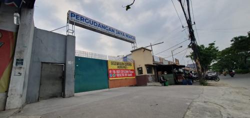 Jaya Niaga Warehousing Area, Warehouse | We provide Indonesia infrastructure map on various property sectors and data. Access property listings, infrastructure developments, news, and valuable transaction data for informed decisions.