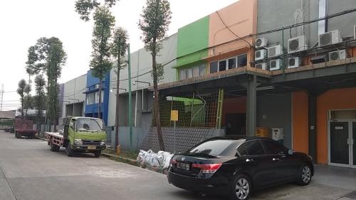 PKT Bitung Curug Tangerang Industrial and Warehouse Complex, Warehouse | We provide Indonesia infrastructure map on various property sectors and data. Access property listings, infrastructure developments, news, and valuable transaction data for informed decisions.