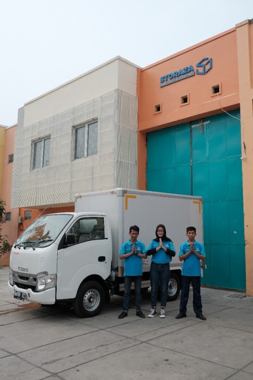 Storaza Warehouse berlokasi di Jl. Daan Mogot Raya, Kecamatan Batuceper, Kota Tangerang, Provinsi Banten. Warehouse ini dikembangkan oleh PT Storaza. Warehouse...