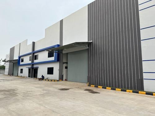 Trisentosa Warehouse, Warehouse | We provide Indonesia infrastructure map on various property sectors and data. Access property listings, infrastructure developments, news, and valuable transaction data for informed decisions.