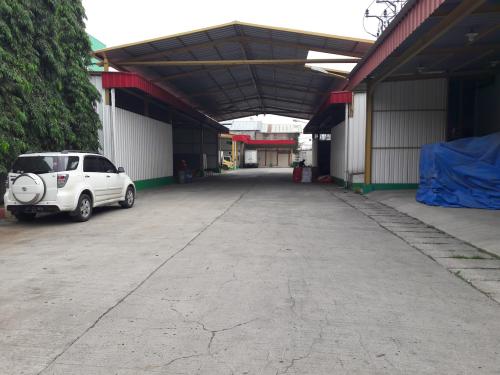 Warehousing Mutiara Kosambi 2, Warehouse, Agusindo Binatama | We provide Indonesia infrastructure map on various property sectors and data. Access property listings, infrastructure developments, news, and valuable transaction data for informed decisions.