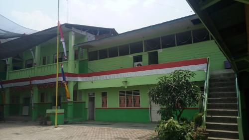Dar – Alfalah High School, Private School | We provide Indonesia infrastructure map on various property sectors and data. Access property listings, infrastructure developments, news, and valuable transaction data for informed decisions.