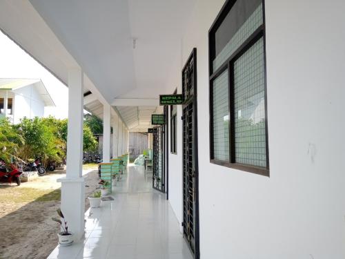 Darul Fikri Islamic Integrated Junior High School, Private School | We provide Indonesia infrastructure map on various property sectors and data. Access property listings, infrastructure developments, news, and valuable transaction data for informed decisions.