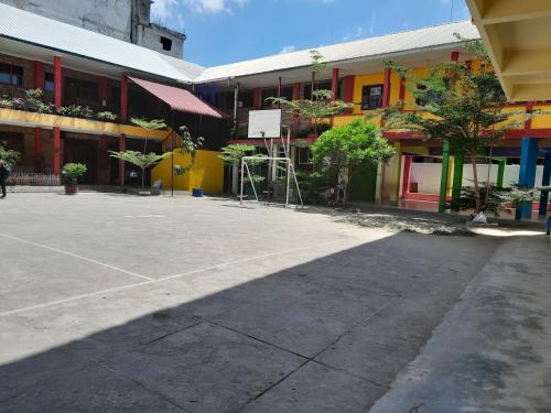 Tritunggal Junior High School, Private School | We provide Indonesia infrastructure map on various property sectors and data. Access property listings, infrastructure developments, news, and valuable transaction data for informed decisions.