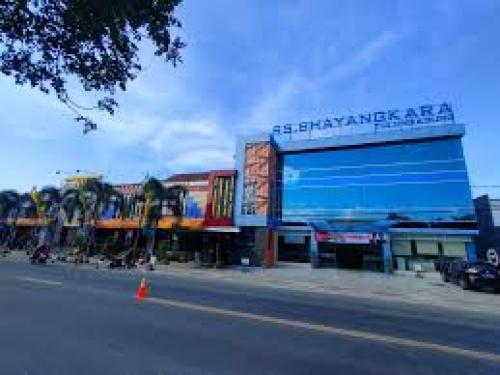 Bhayangkara Hospital Tulungagung, Hospital | We provide Indonesia infrastructure map on various property sectors and data. Access property listings, infrastructure developments, news, and valuable transaction data for informed decisions.