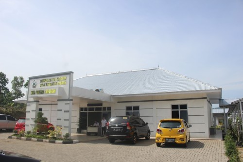 Anugerah Regional General Hospital, Hospital | We provide Indonesia infrastructure map on various property sectors and data. Access property listings, infrastructure developments, news, and valuable transaction data for informed decisions.