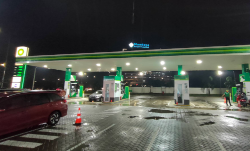 SPBU BP Metland Cybercity, Gas Station | We provide Indonesia infrastructure map on various property sectors and data. Access property listings, infrastructure developments, news, and valuable transaction data for informed decisions.