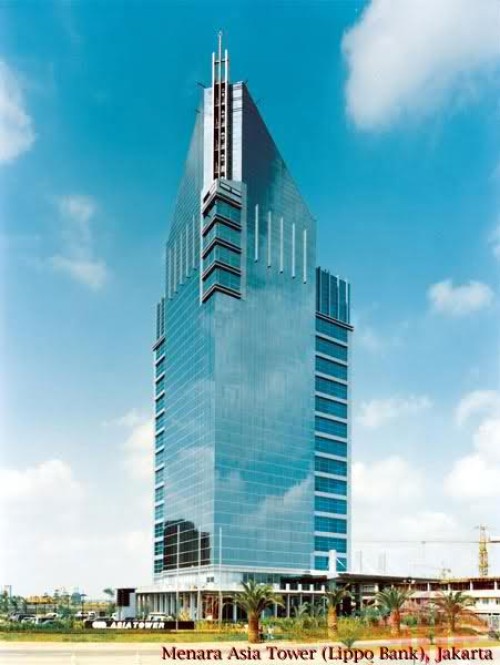 Asia Tower berlokasi di Jl. Boulevard Diponegoro No. 105, Kelapa Dua, Kab. Tangerang, Banten. Asia Tower didirikan pada tahun 1994 dibangun oleh PT. Lippo Karaw...