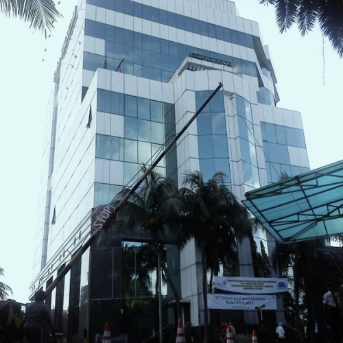 Completed office rent lease, sewa kantor | We provide Indonesia infrastructure map on various property sectors and data. Access property listings, infrastructure developments, news, and valuable transaction data for informed decisions.