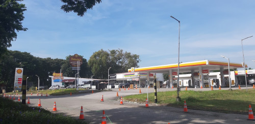 SPBU Shell Soewarna Soetta, Gas Station | We provide Indonesia infrastructure map on various property sectors and data. Access property listings, infrastructure developments, news, and valuable transaction data for informed decisions.
