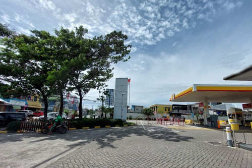 SPBU Shell Otista, Gas Station | We provide Indonesia infrastructure map on various property sectors and data. Access property listings, infrastructure developments, news, and valuable transaction data for informed decisions.