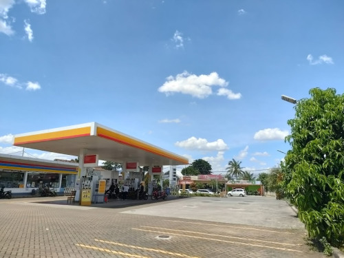 SPBU Shell Pamulang, Gas Station | We provide Indonesia infrastructure map on various property sectors and data. Access property listings, infrastructure developments, news, and valuable transaction data for informed decisions.