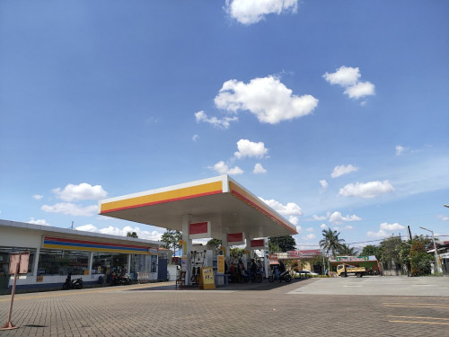 SPBU Shell Pamulang, Gas Station | We provide Indonesia infrastructure map on various property sectors and data. Access property listings, infrastructure developments, news, and valuable transaction data for informed decisions.