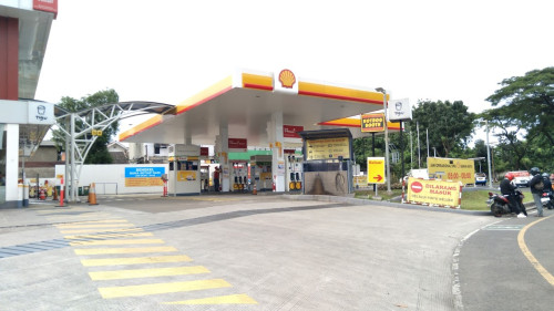 SPBU Shell Graha Raya 1, Gas Station | We provide Indonesia infrastructure map on various property sectors and data. Access property listings, infrastructure developments, news, and valuable transaction data for informed decisions.