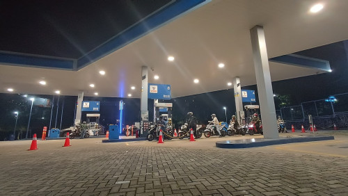 SPBU VIVO Bintaro 9, Gas Station | We provide Indonesia infrastructure map on various property sectors and data. Access property listings, infrastructure developments, news, and valuable transaction data for informed decisions.