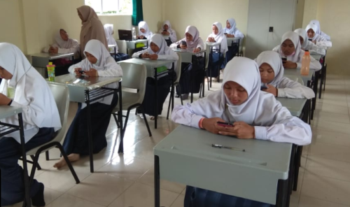 As-Sakinah Junior High School, Private School | We provide Indonesia infrastructure map on various property sectors and data. Access property listings, infrastructure developments, news, and valuable transaction data for informed decisions.