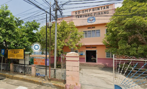 Bintan Primary School, Private School | We provide Indonesia infrastructure map on various property sectors and data. Access property listings, infrastructure developments, news, and valuable transaction data for informed decisions.