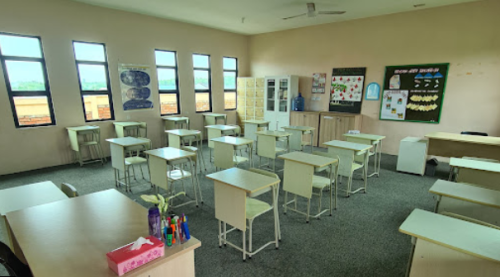 De Green Camp Junior High School, Private School | We provide Indonesia infrastructure map on various property sectors and data. Access property listings, infrastructure developments, news, and valuable transaction data for informed decisions.
