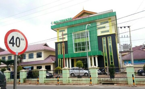 Tanjung Pinang Ministry of Health Health Polytechnic, University | We provide Indonesia infrastructure map on various property sectors and data. Access property listings, infrastructure developments, news, and valuable transaction data for informed decisions.