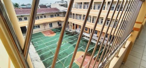 Bina Bakti Christian Primary School, Private School | We provide Indonesia infrastructure map on various property sectors and data. Access property listings, infrastructure developments, news, and valuable transaction data for informed decisions.