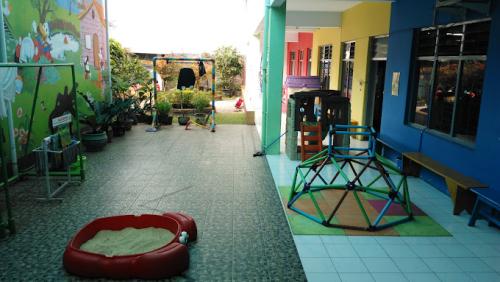 BPK Penabur Kindergarten, Private School | We provide Indonesia infrastructure map on various property sectors and data. Access property listings, infrastructure developments, news, and valuable transaction data for informed decisions.