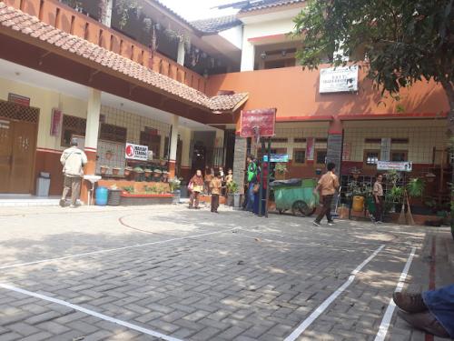 Ibadurrohman Primary School, Private School | We provide Indonesia infrastructure map on various property sectors and data. Access property listings, infrastructure developments, news, and valuable transaction data for informed decisions.