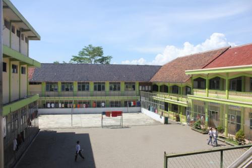 Riyadlul Ulum Junior High School, Private School | We provide Indonesia infrastructure map on various property sectors and data. Access property listings, infrastructure developments, news, and valuable transaction data for informed decisions.