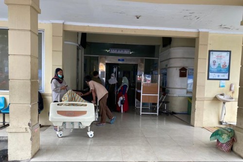 Dr.Soekardjo Regional Public Hospital, Hospital | We provide Indonesia infrastructure map on various property sectors and data. Access property listings, infrastructure developments, news, and valuable transaction data for informed decisions.