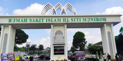 Hj.Siti Munawaroh Islamic General Hospital, Hospital | We provide Indonesia infrastructure map on various property sectors and data. Access property listings, infrastructure developments, news, and valuable transaction data for informed decisions.