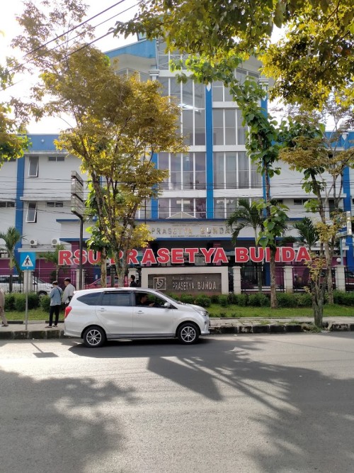 Prasetya Bunda General Hospital, Hospital | We provide Indonesia infrastructure map on various property sectors and data. Access property listings, infrastructure developments, news, and valuable transaction data for informed decisions.