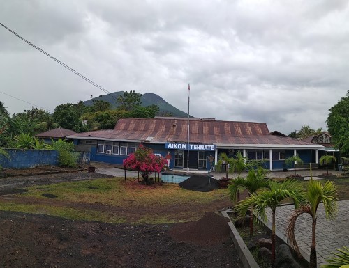 Ternate Computer Science Academy, University | We provide Indonesia infrastructure map on various property sectors and data. Access property listings, infrastructure developments, news, and valuable transaction data for informed decisions.