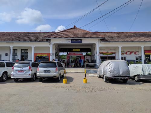 Jatibarang Station, Intercity Station | We provide Indonesia infrastructure map on various property sectors and data. Access property listings, infrastructure developments, news, and valuable transaction data for informed decisions.