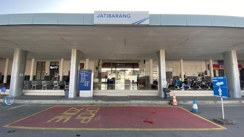 Jatibarang Station, Intercity Station | We provide Indonesia infrastructure map on various property sectors and data. Access property listings, infrastructure developments, news, and valuable transaction data for informed decisions.