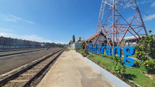Padalarang Station, Intercity Station | We provide Indonesia infrastructure map on various property sectors and data. Access property listings, infrastructure developments, news, and valuable transaction data for informed decisions.