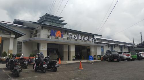 Tasikmalaya Station, Intercity Station | We provide Indonesia infrastructure map on various property sectors and data. Access property listings, infrastructure developments, news, and valuable transaction data for informed decisions.