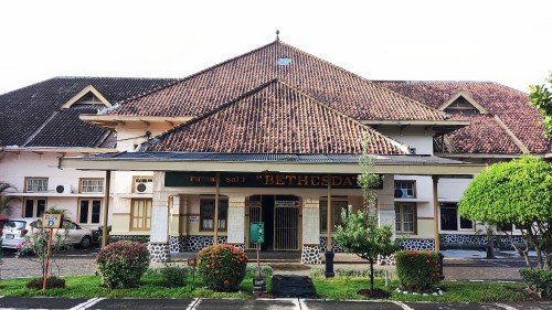 Bethesda Hospital, Hospital | We provide Indonesia infrastructure map on various property sectors and data. Access property listings, infrastructure developments, news, and valuable transaction data for informed decisions.