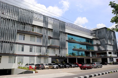 Completed hotel, Daphna International | We provide Indonesia infrastructure map on various property sectors and data. Access property listings, infrastructure developments, news, and valuable transaction data for informed decisions.