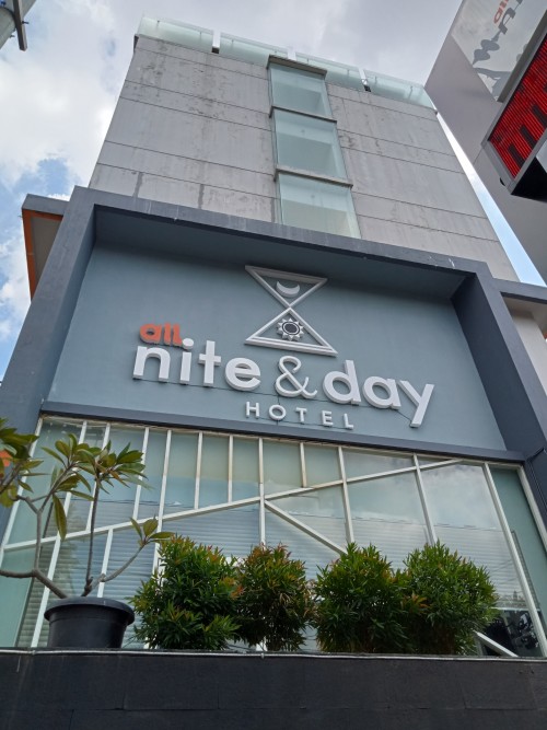 Completed hotel, Milestone Pacific Hotel Group | We provide Indonesia infrastructure map on various property sectors and data. Access property listings, infrastructure developments, news, and valuable transaction data for informed decisions.