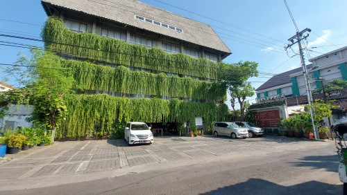 Completed hotel, Ayom Group | We provide Indonesia infrastructure map on various property sectors and data. Access property listings, infrastructure developments, news, and valuable transaction data for informed decisions.