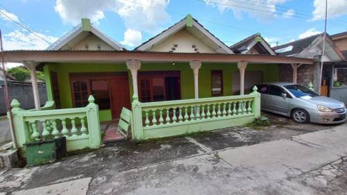 Kasongan Permai, residential commercial for lease sale, dijual disewakan | We provide Indonesia infrastructure map on various property sectors and data. Access property listings, infrastructure developments, news, and valuable transaction data for informed decisions.