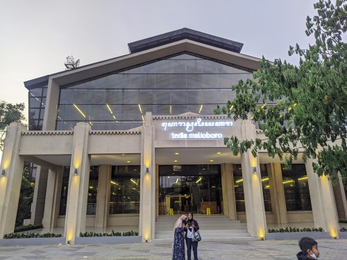 Teras Malioboro 1, Strata Retail | We provide Indonesia infrastructure map on various property sectors and data. Access property listings, infrastructure developments, news, and valuable transaction data for informed decisions.