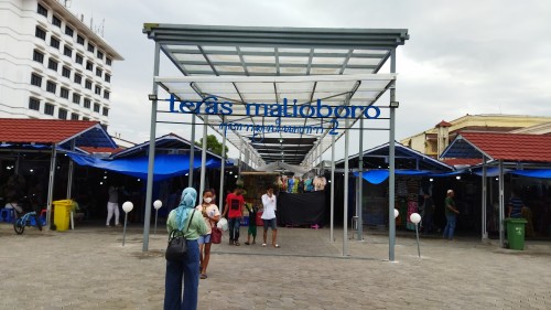 Teras Malioboro 2, Strata Retail | We provide Indonesia infrastructure map on various property sectors and data. Access property listings, infrastructure developments, news, and valuable transaction data for informed decisions.