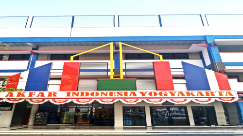 Indonesian Pharmacy Academy Yogyakarta, University | We provide Indonesia infrastructure map on various property sectors and data. Access property listings, infrastructure developments, news, and valuable transaction data for informed decisions.