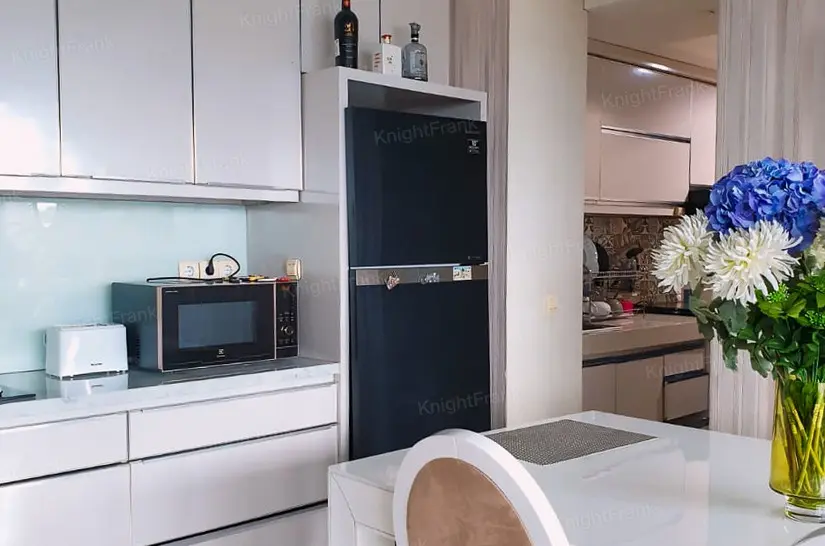 Knight Frank | Luxurious 2BR Apartment at Kemang Village Infinity Tower | Kemang Village Infinity Tower