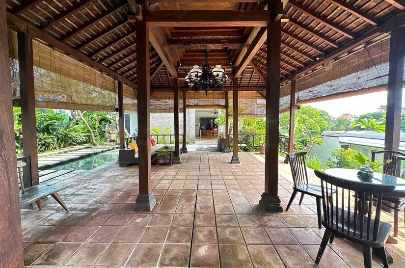 Knight Frank | Stunning Traditional & Modern Villa in Canggu with Rice Field Views | Stunning Traditional & Modern Villa in Canggu