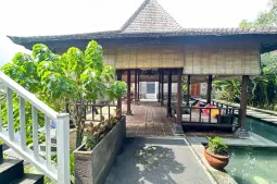 Knight Frank | Stunning Traditional & Modern Villa in Canggu with Rice Field Views | Stunning Traditional & Modern Villa in Canggu (thumbnail)